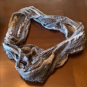 Infinity scarf